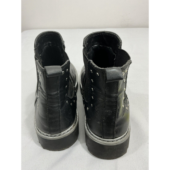 Girls Wonder Nation 4 Pull On Black Studded Chunky Heel Bootie - Picture 5 of 10